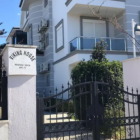 아파트 Viking House